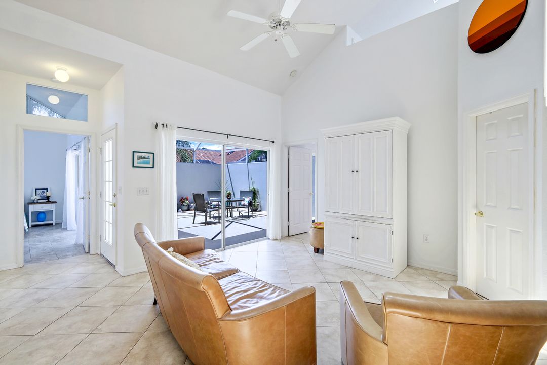 4208 Covey Cir #5-A, Naples, FL 34109