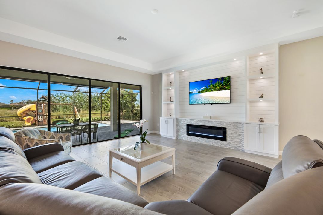 11689 Canopy Loop, Fort Myers, FL 33913