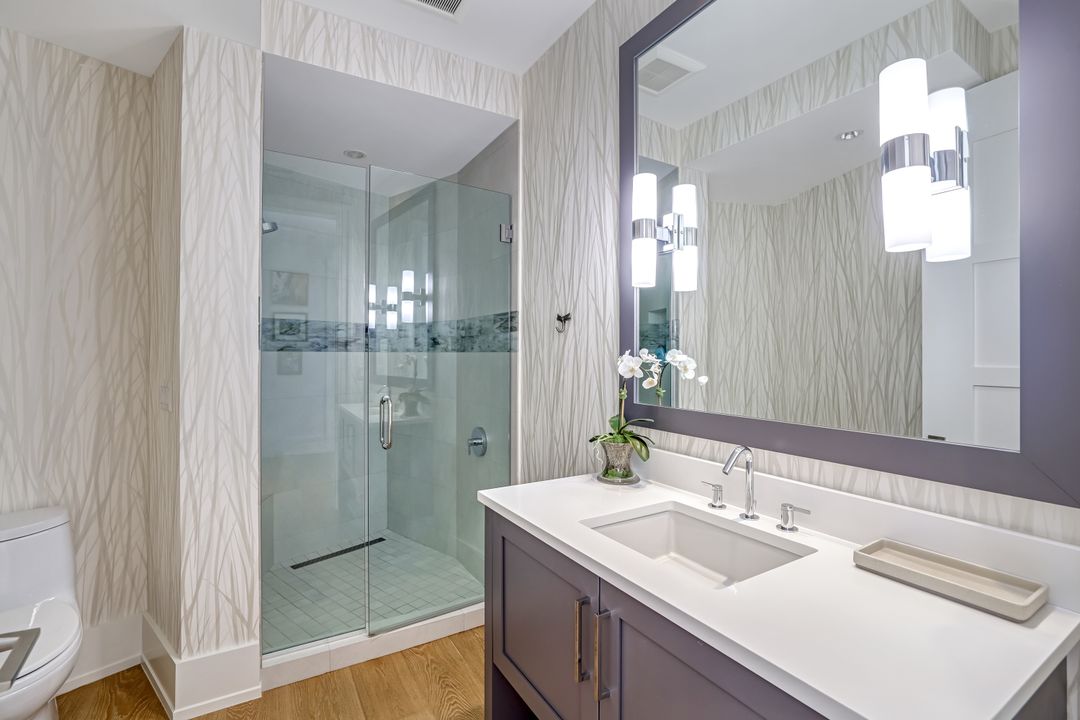 382 12th Ave S #301, Naples, FL 34102