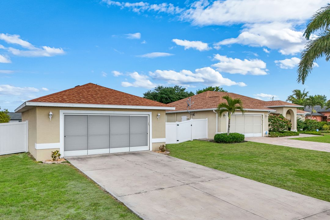 2217 NE 1st Pl, Cape Coral, FL 33909
