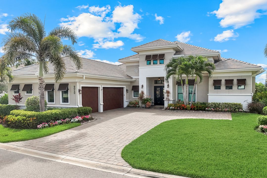 9010 Arrezo Ct, Naples, FL 34119