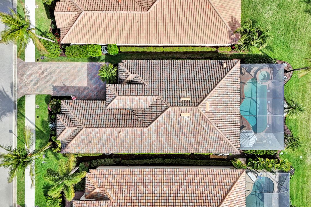 28561 Westmeath Ct, Bonita Springs, FL 34135