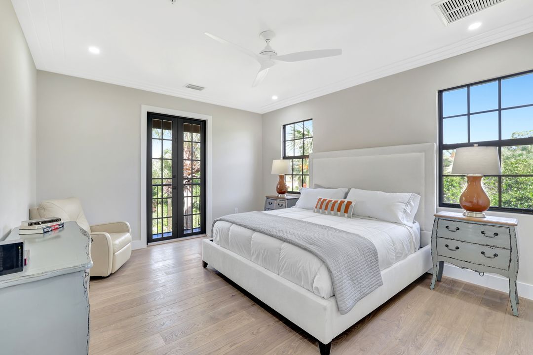 9037 Alturas St #3705, Naples, FL 34113