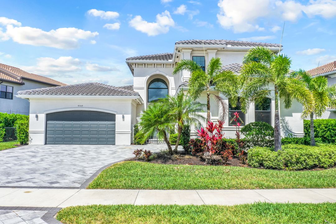 4509 Azalea Dr, Naples, FL 34119