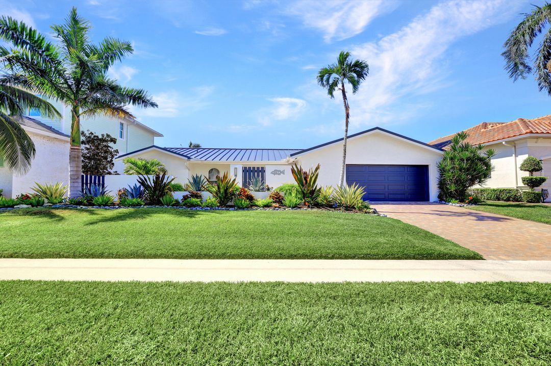 557 Hernando Dr, Marco Island, FL 34145