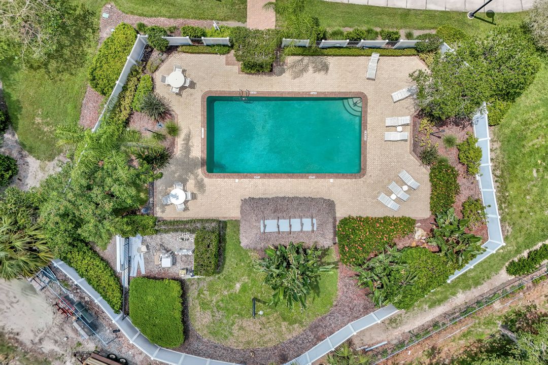206 Woodshire Ln, Naples, FL 34105