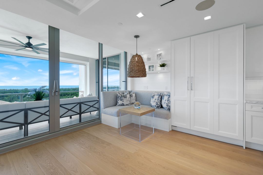 6897 Grenadier Blvd #601, Naples, FL 34108