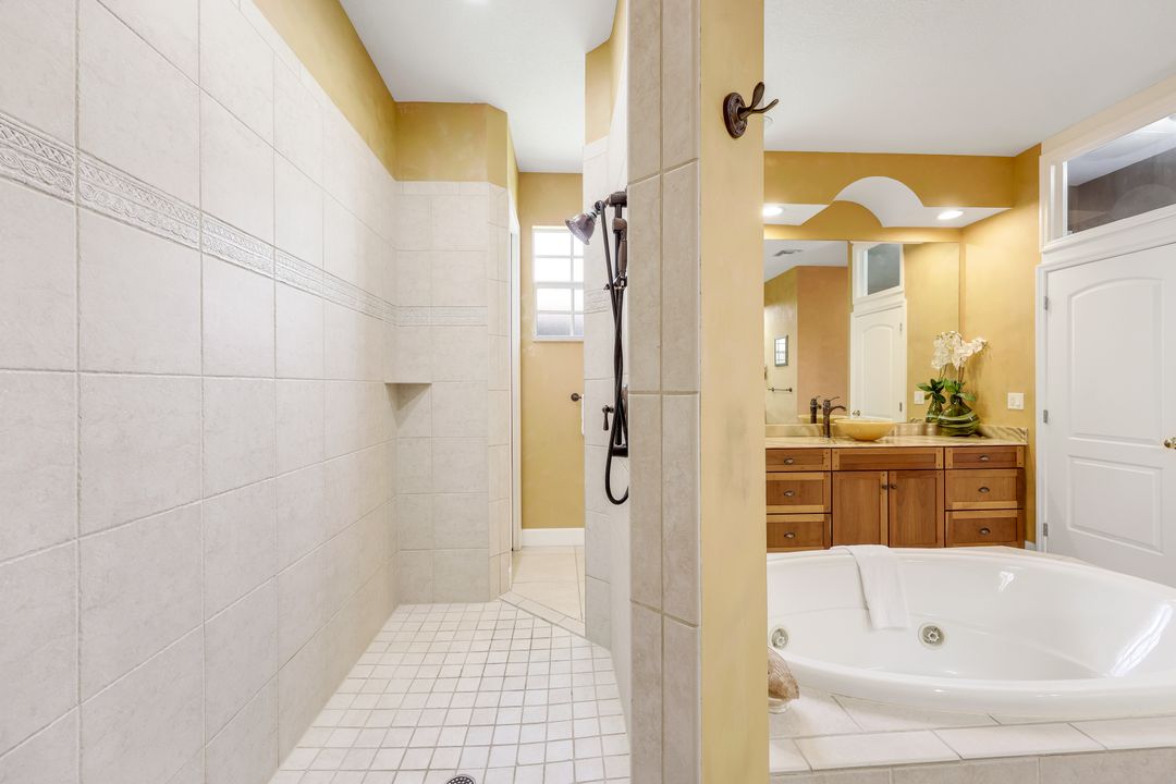 2531 SW 27th Ave, Cape Coral, FL 33914