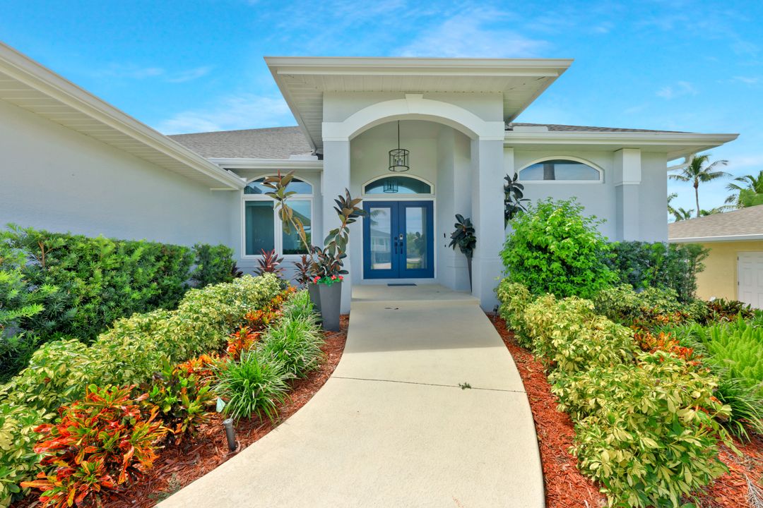 4837 Regal Dr, Bonita Springs, FL 34134
