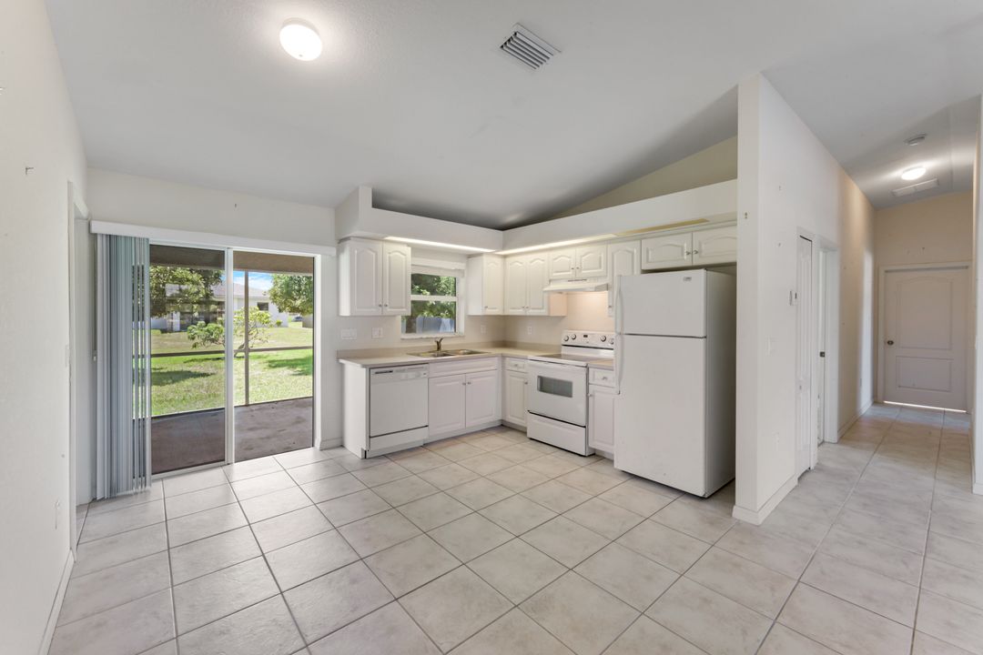 1007 NW 6th Ave, Cape Coral, FL 33993
