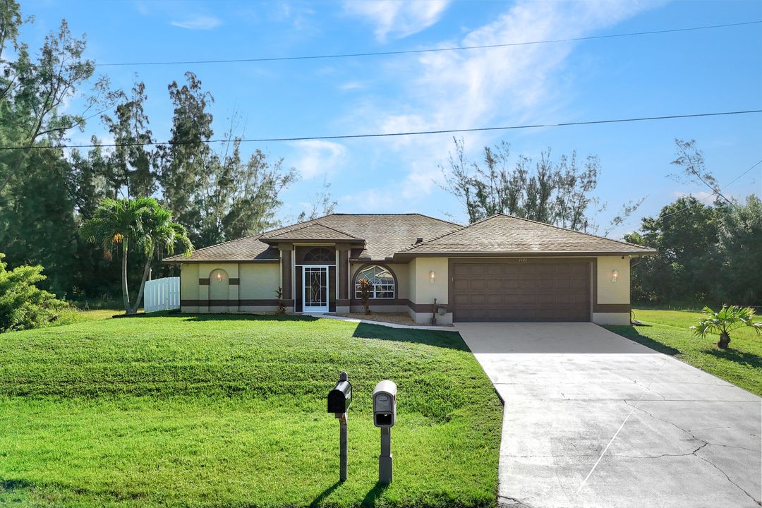 1121 NW 27th Ave, Cape Coral, FL 33993