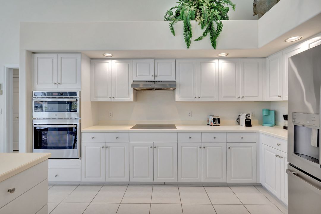 1159 Whiteheart Ct, Marco Island, FL 34145