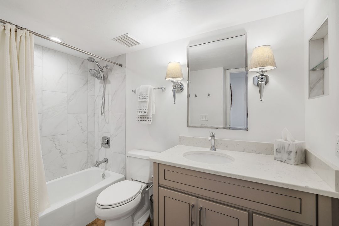 11118 Gulf Shore Dr #A401, Naples, FL 34108