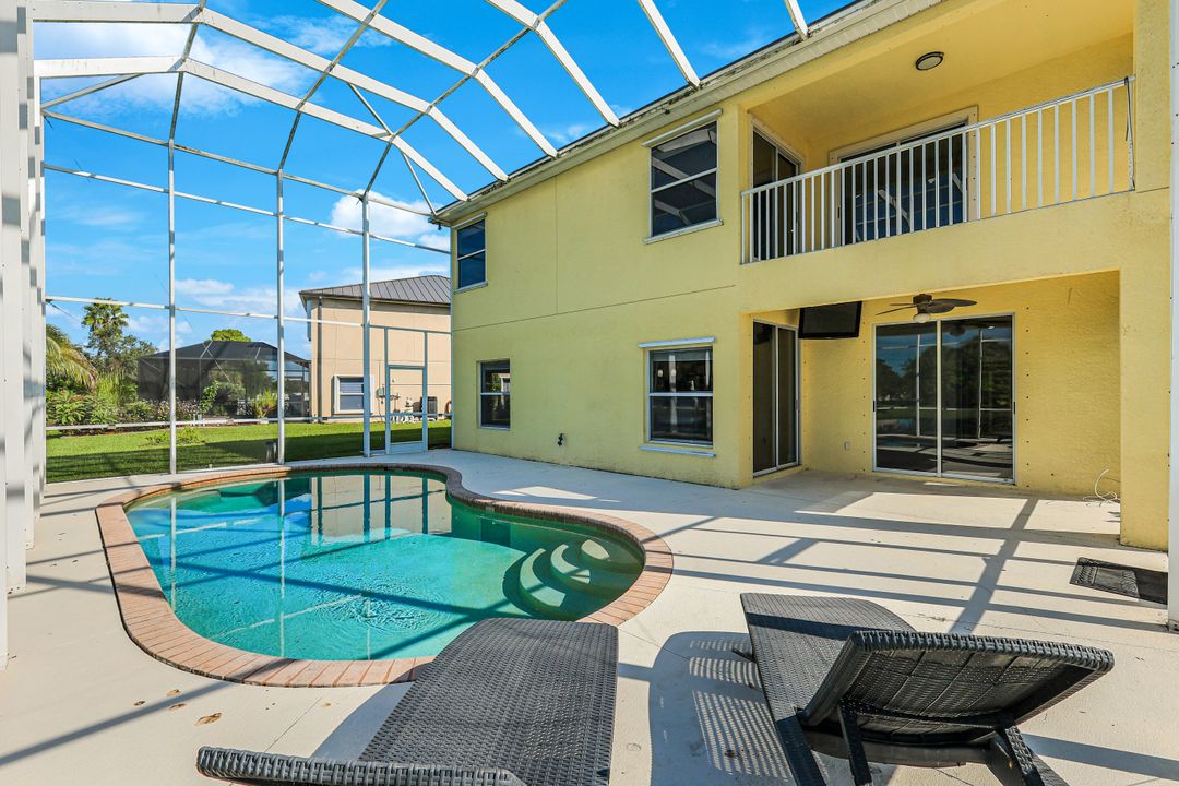 2210 Cape Heather Cir, Cape Coral, FL 33991