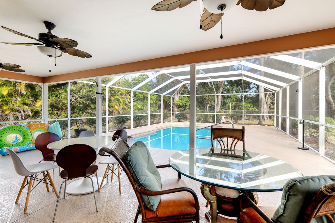 5203 Selby Dr, Fort Myers, FL 33919