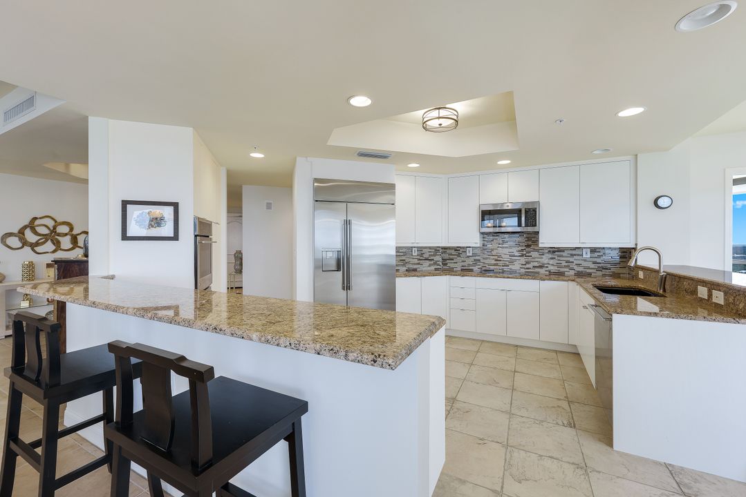 4801 Bonita Bay Blvd #1401, Bonita Springs, FL 34134