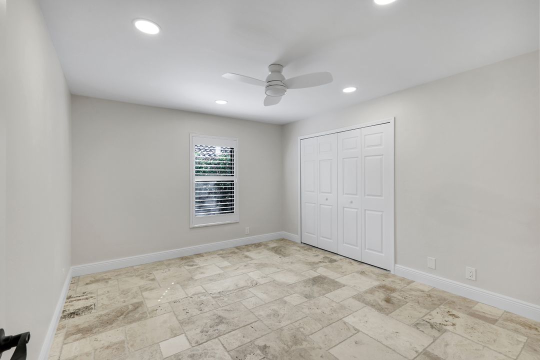 235 Silverado Dr, Naples, FL 34119