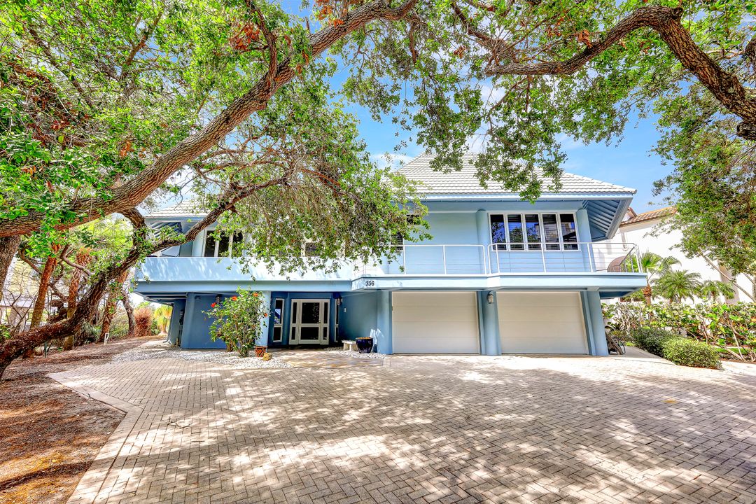 336 Seabreeze Dr, Marco Island, FL 34145