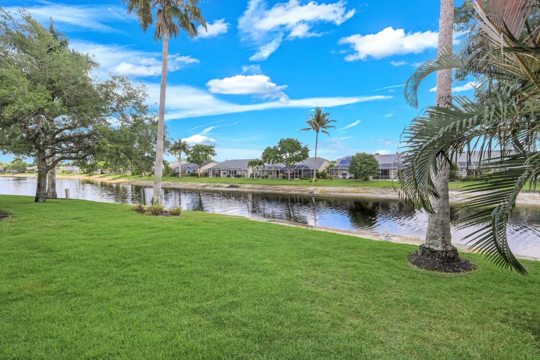 8612 Ibis Cove Cir, Naples, FL 34119