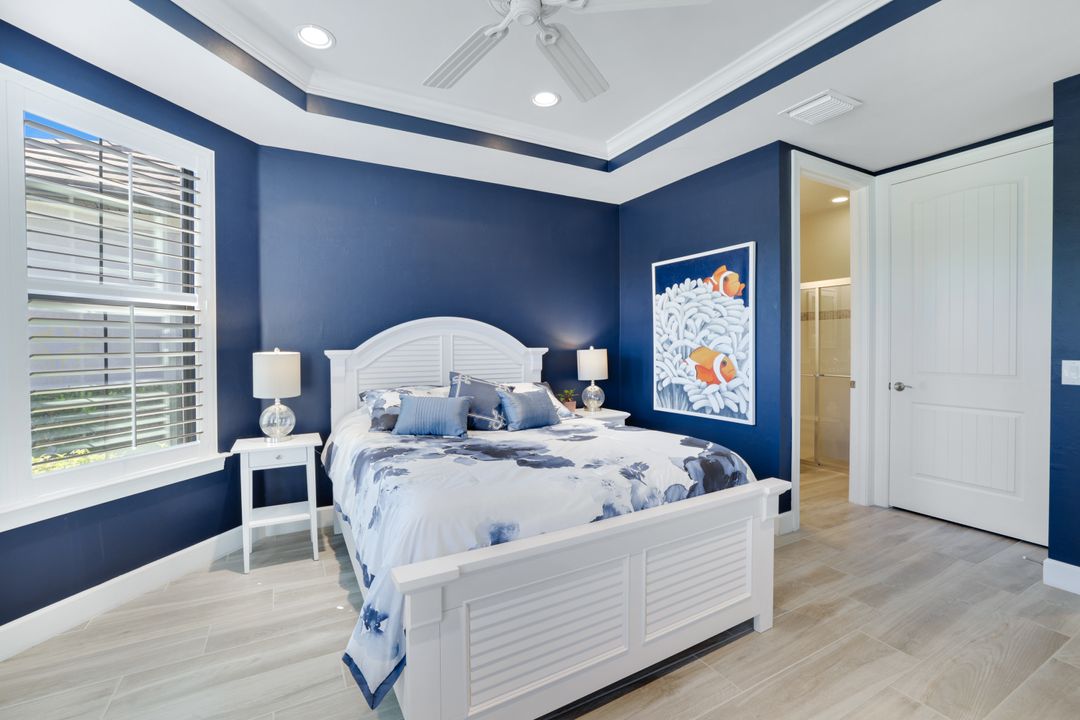 7597 Blackberry Dr, Naples, FL 34114