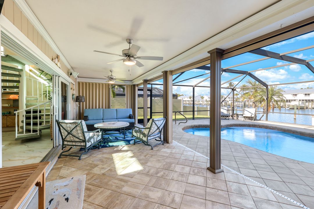 18323 Cutlass Dr, Fort Myers Beach, FL 33931