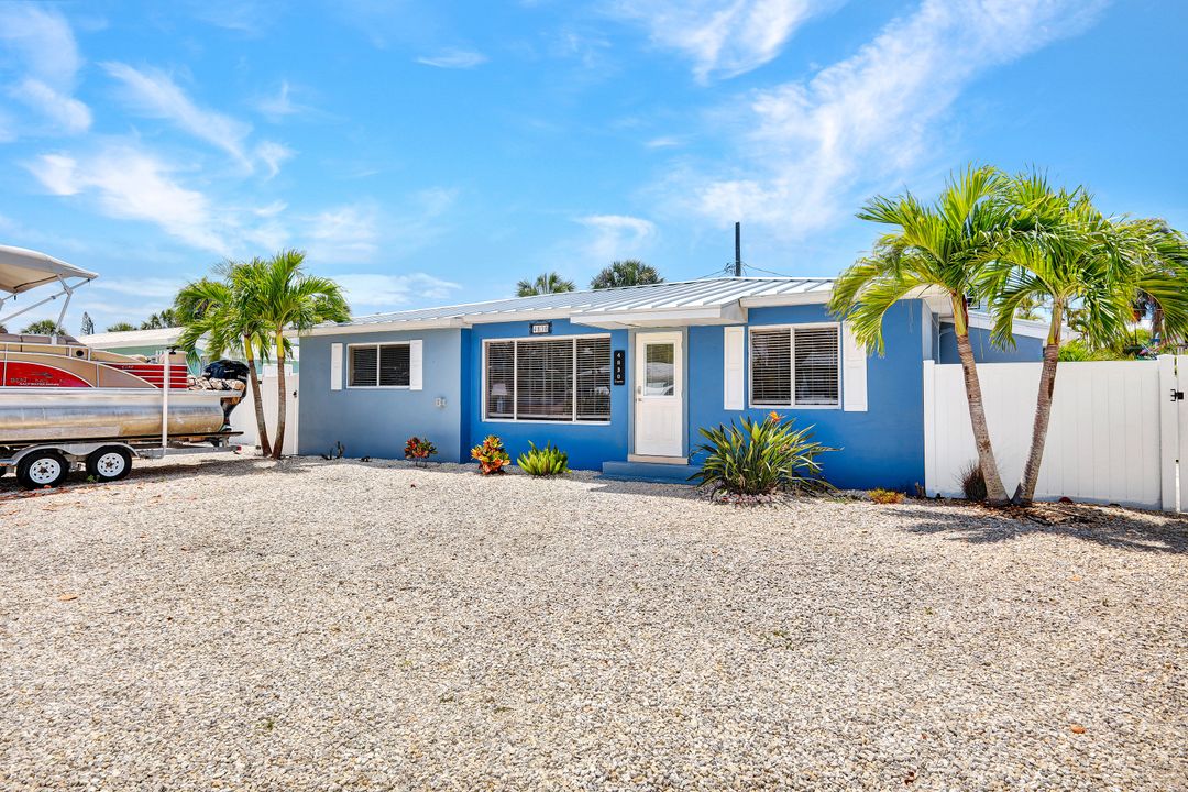 4830 Coquina Rd, Fort Myers Beach, FL 33931