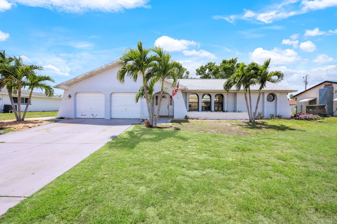 4530 Vincennes Blvd, Cape Coral, FL 33904
