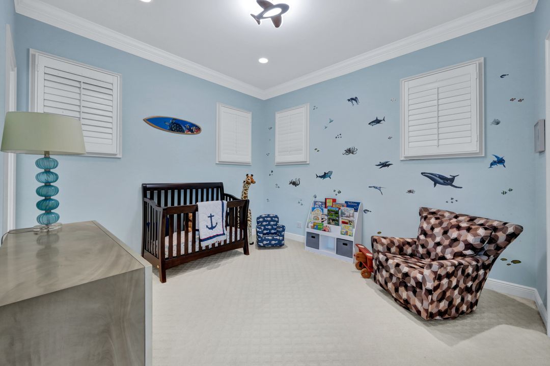 253 Cheshire Way, Naples, FL 34110