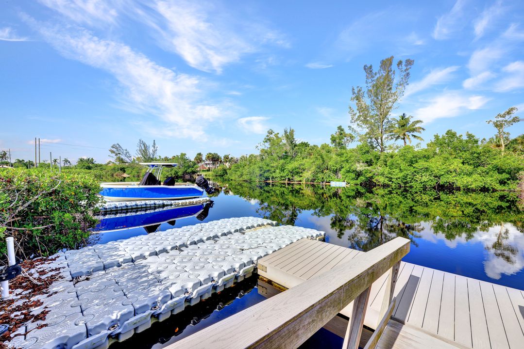 17207 Hidden Estates Cir, Fort Myers, FL 33908