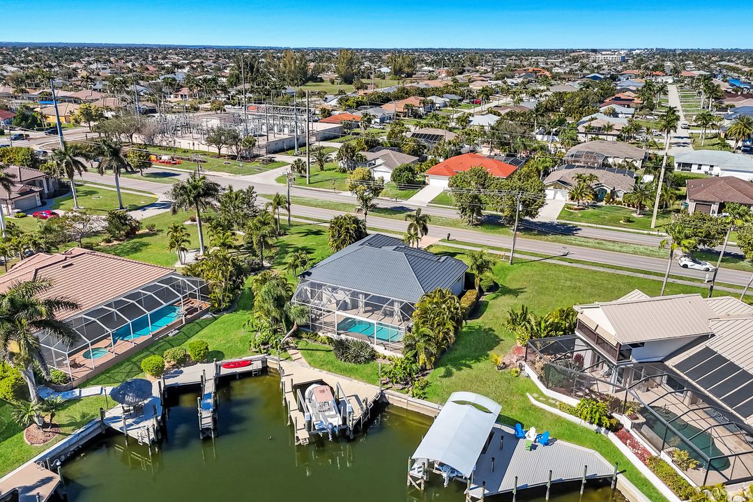 2014 Cape Coral Pkwy W, Cape Coral, FL 33914