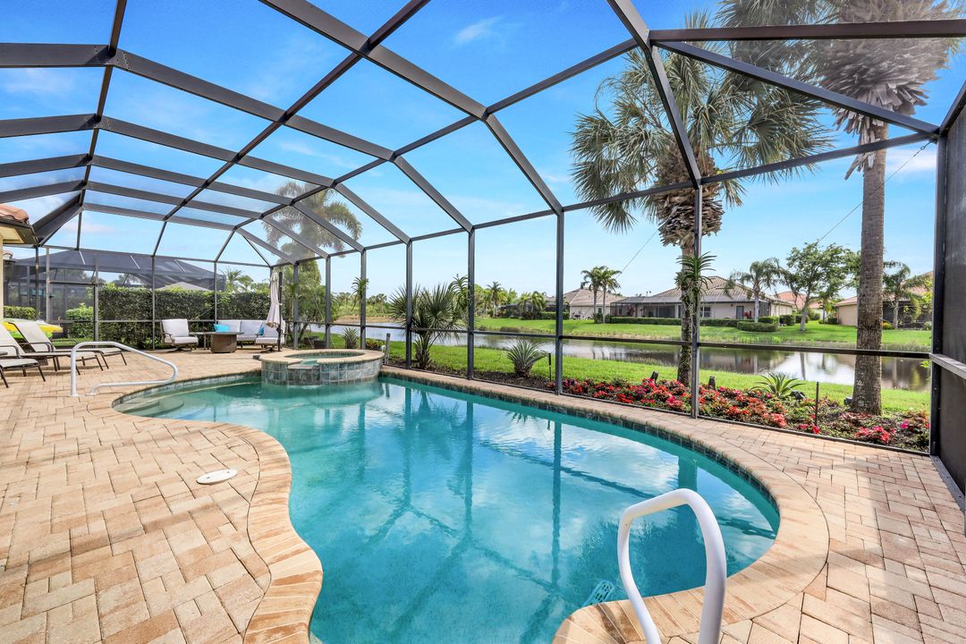 9685 Cobalt Cove Cir, Naples, FL 34120
