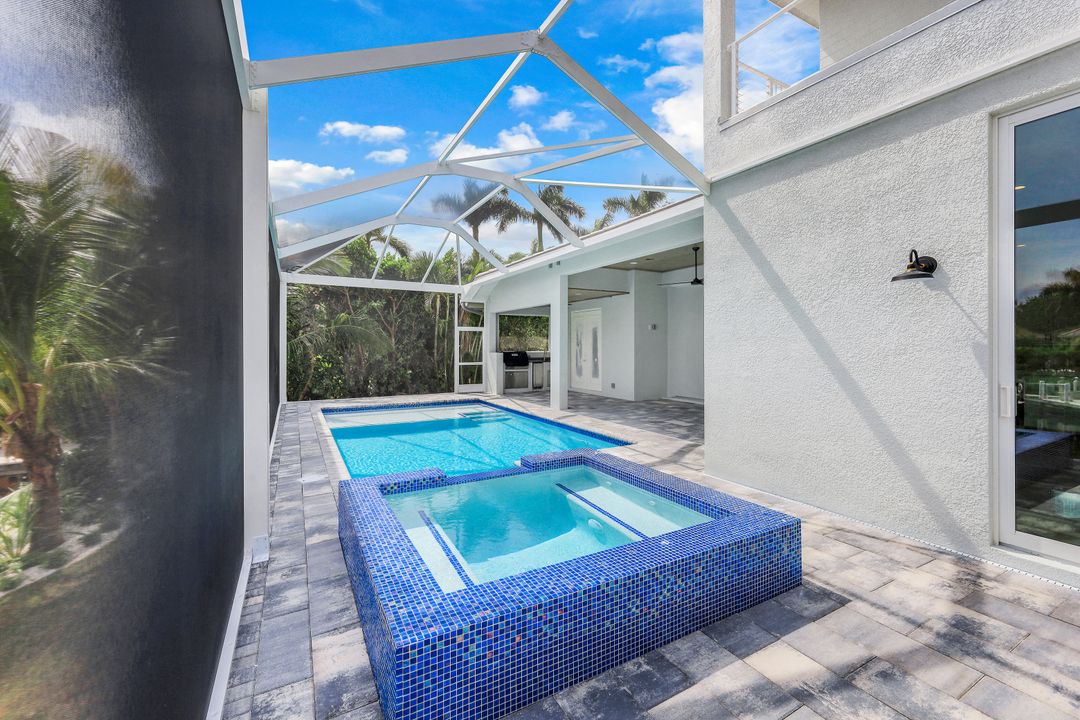 21 Algonquin Ct, Marco Island, FL 34145