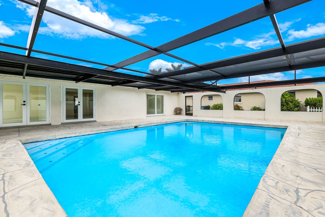 3137 SE 22nd Ave, Cape Coral, FL 33904