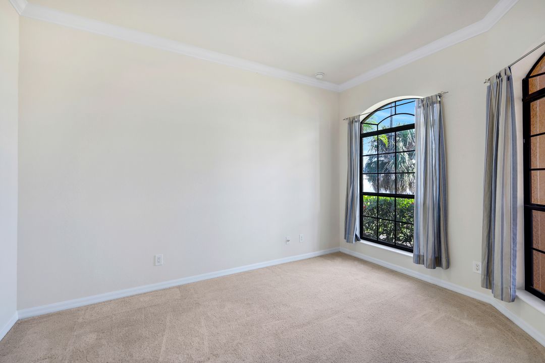 2832 SW 17th Ave, Cape Coral, FL 33914