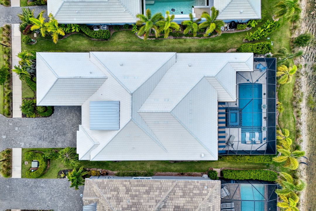 6485 Arriba Ave, Naples, FL 34113