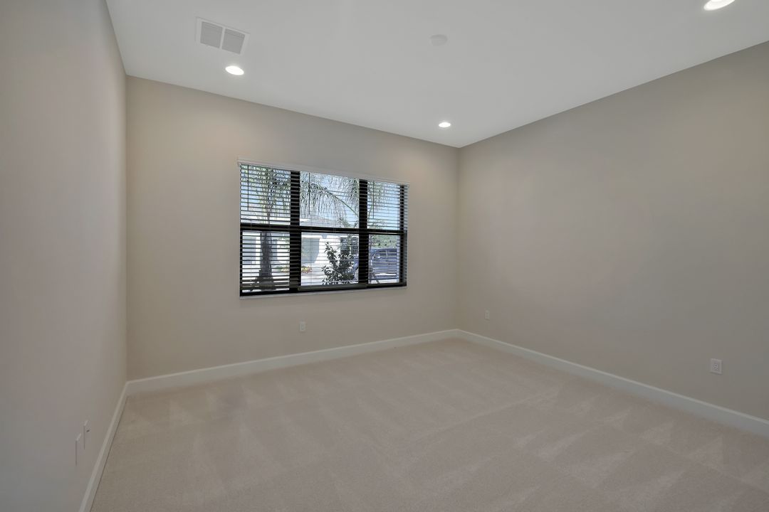 3748 Finsbury Wy, Fort Myers, FL 33905