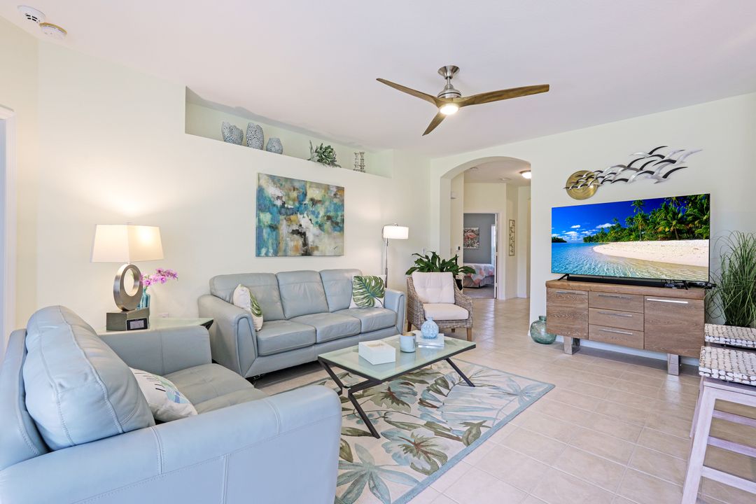 6360 Lexington Ct #101, Naples, FL 34110