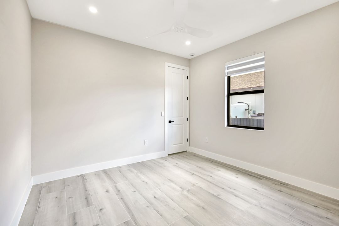 1020 NW 33rd Pl, Cape Coral, FL 33993