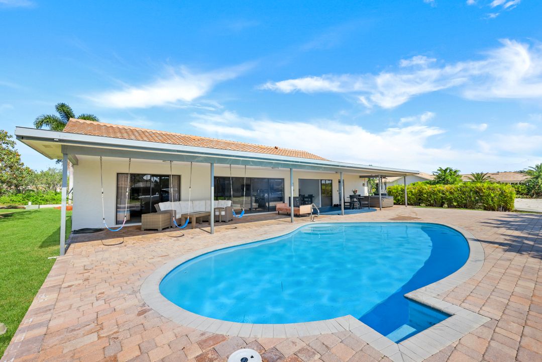 6812 Griffin Blvd, Fort Myers, FL 33908