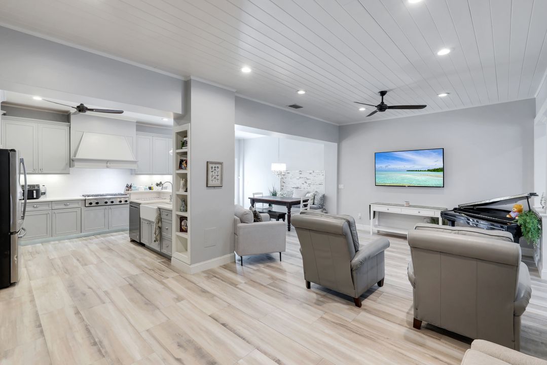 13731 E Terry St, Bonita Springs, FL 34135