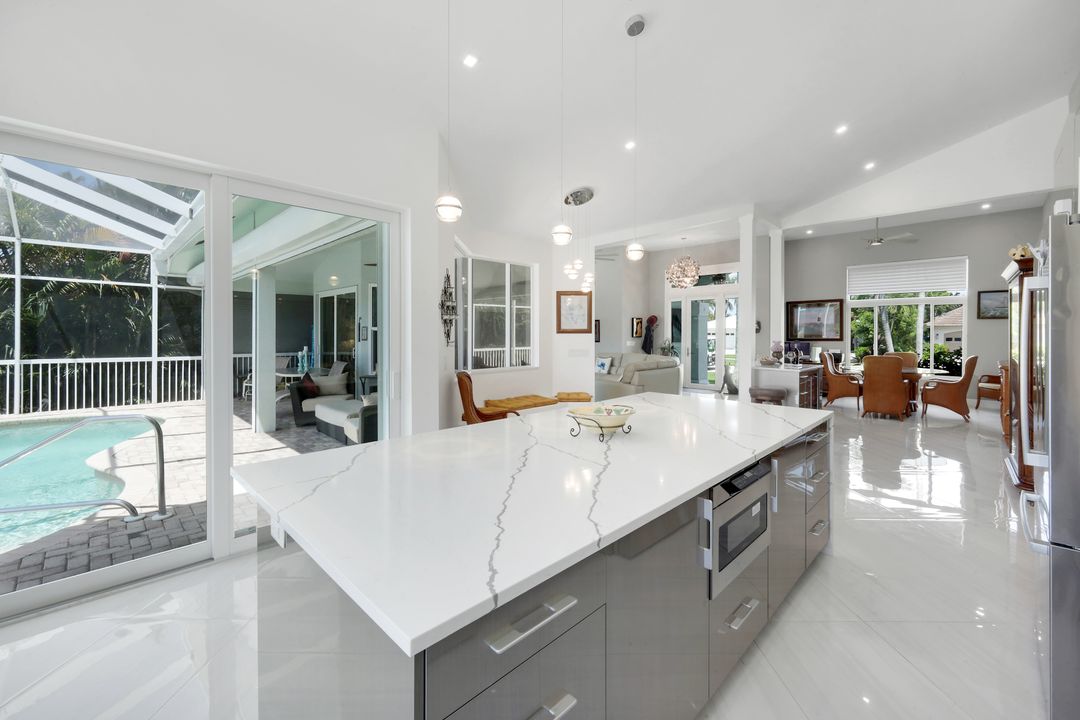200 N Barfield Dr, Marco Island, FL 34145