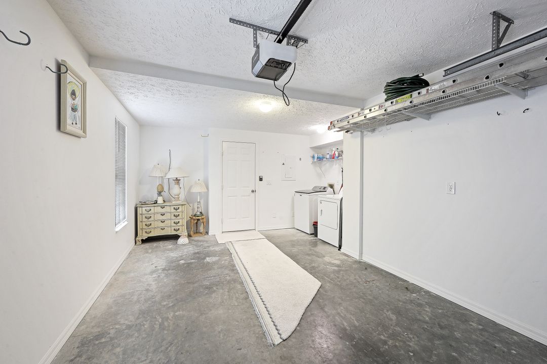 2182 Anchorage Ln #A, Naples, FL 34104