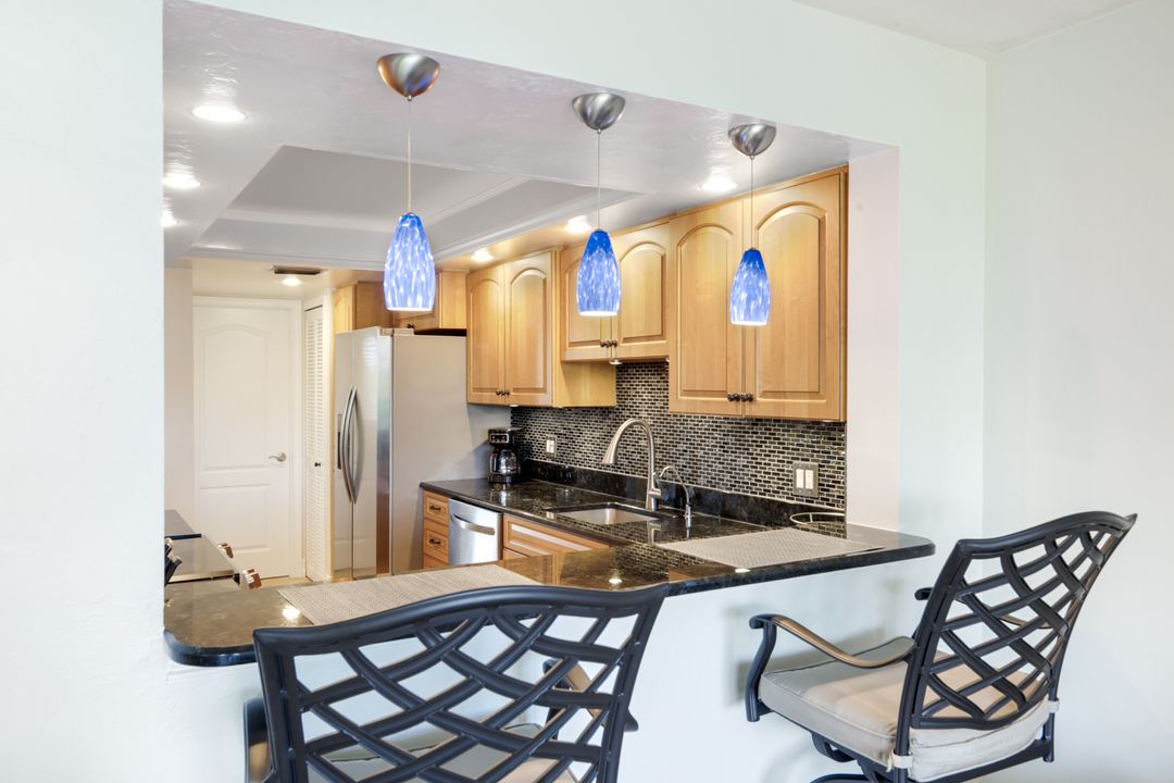 7119 Lakeridge View Court #302, Fort Myers, FL 33907