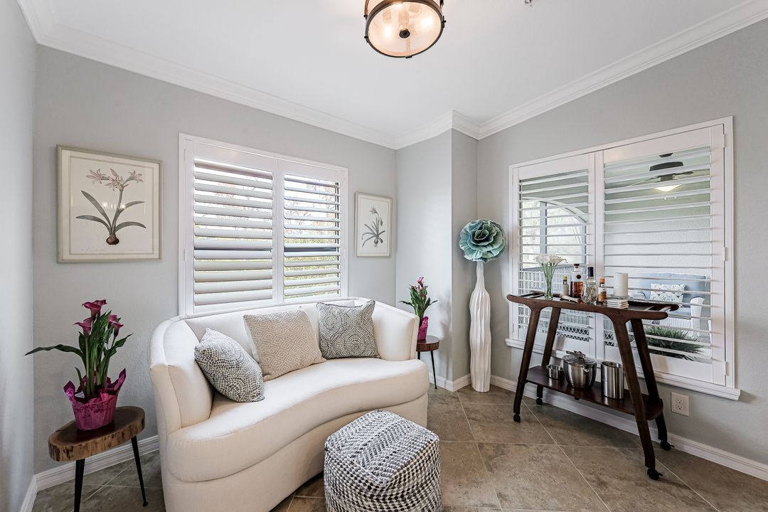 9828 Venezia Cir #1124, Naples, FL 34113