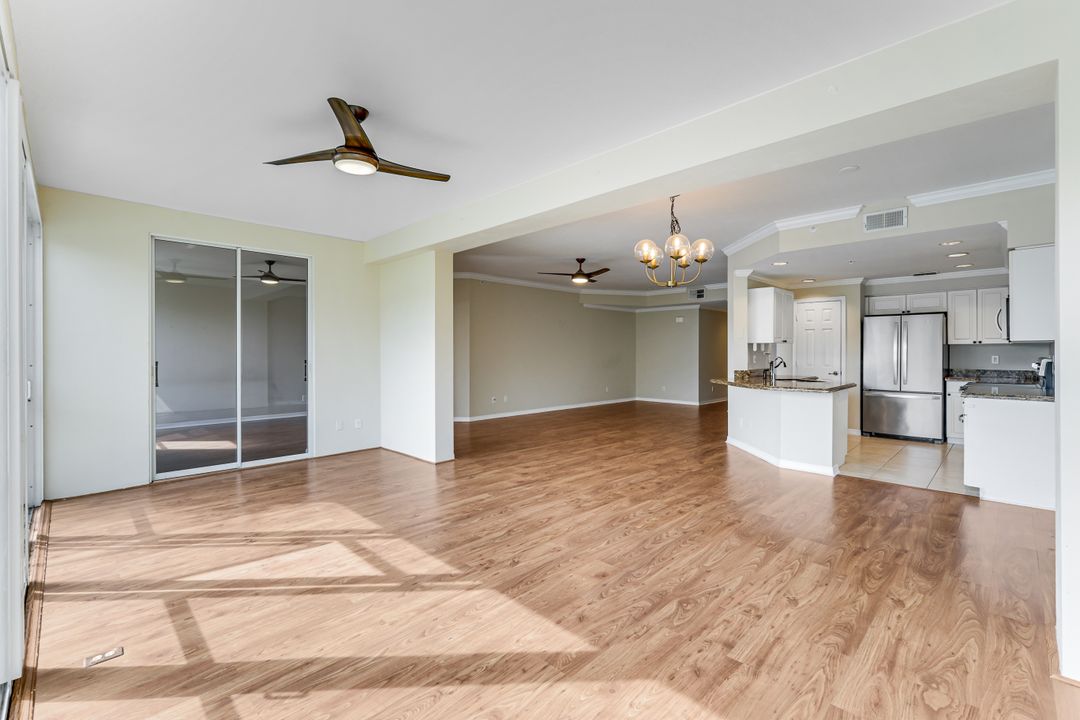 7756 Gardner Dr, Naples, FL 34109