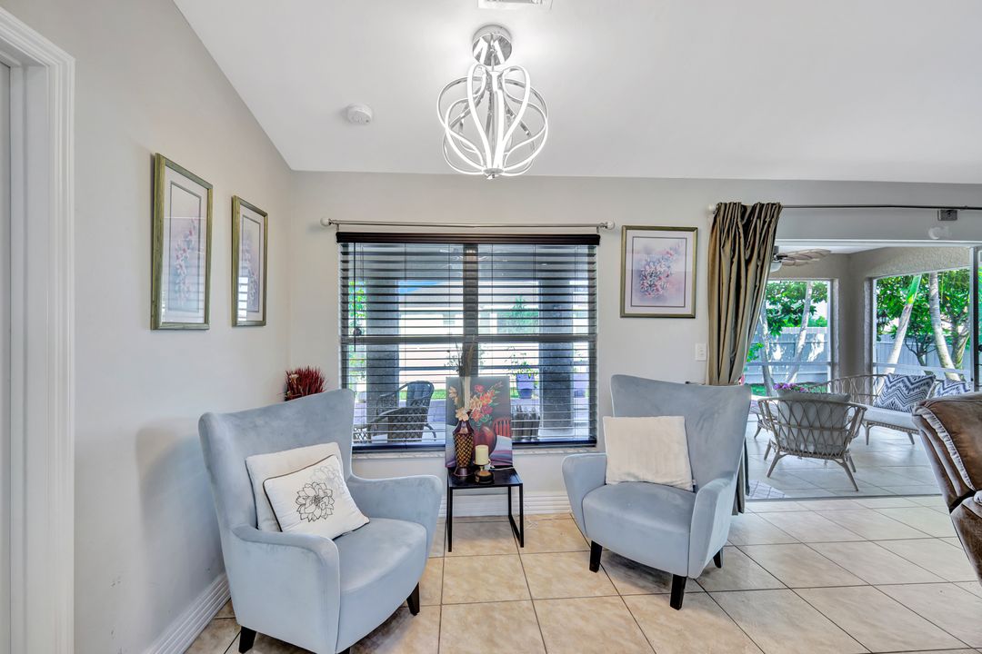 1206 NE 5th Ave, Cape Coral, FL 33909