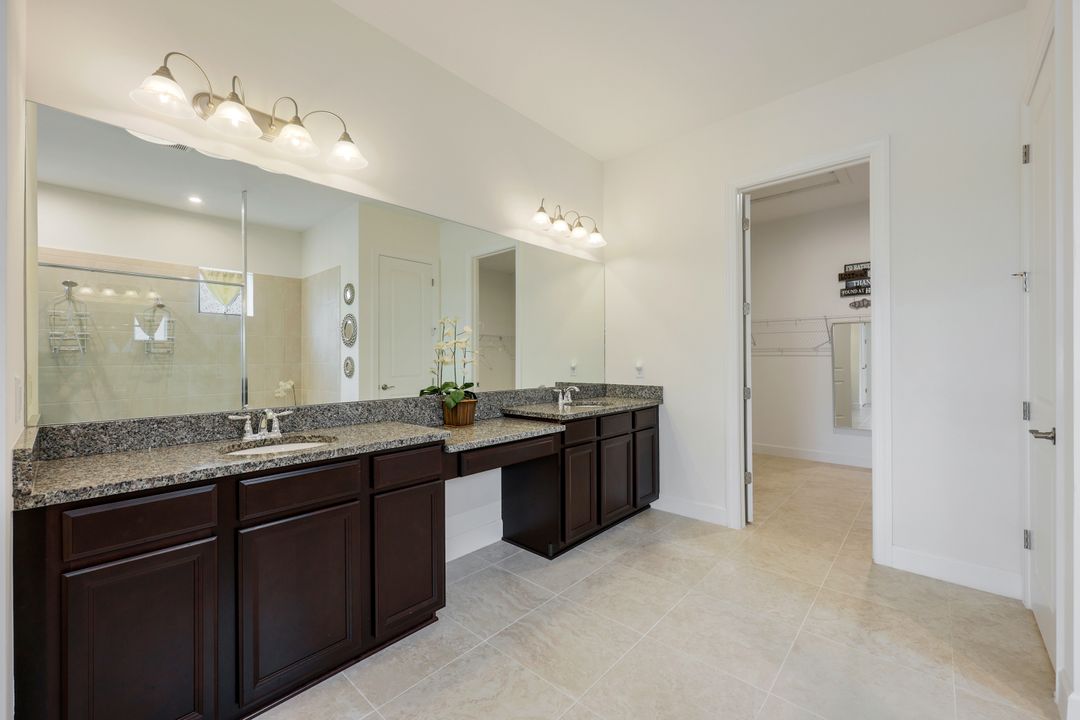 11641 Canal Grande Dr, Miromar Lakes, FL 33913
