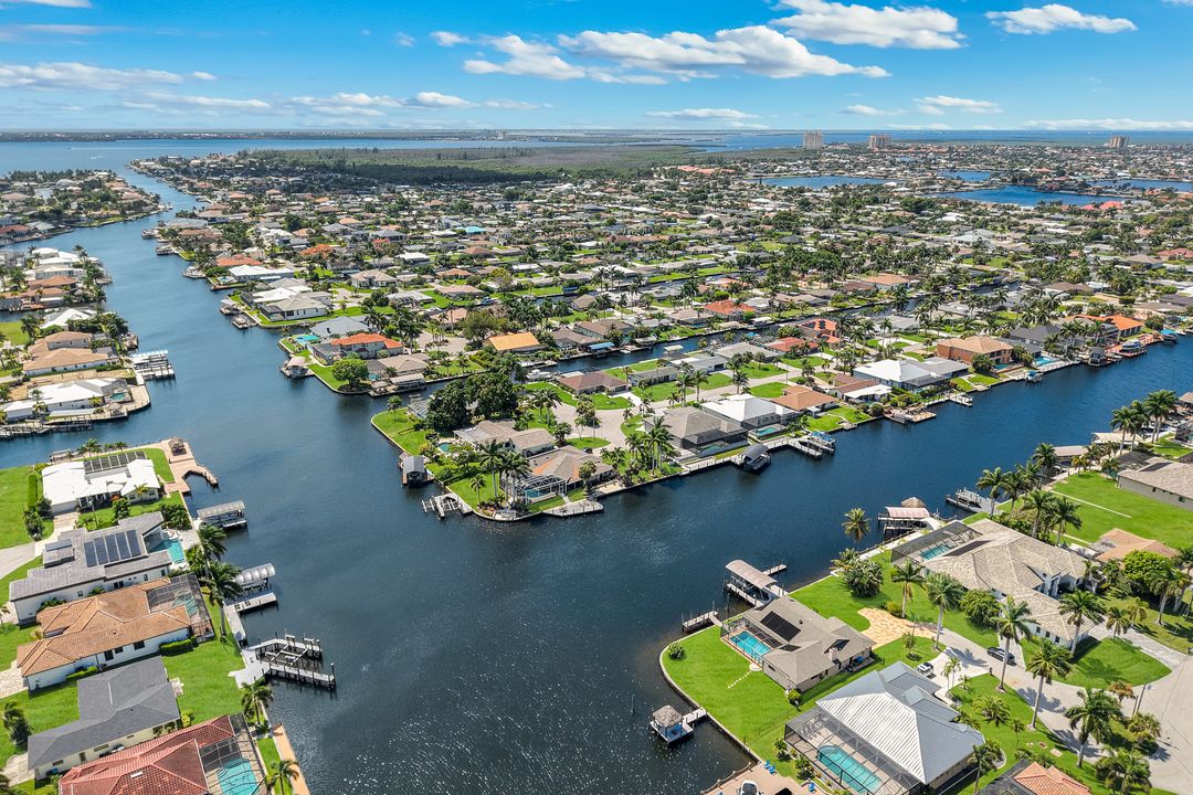 101 SW 50th St, Cape Coral, FL 33914