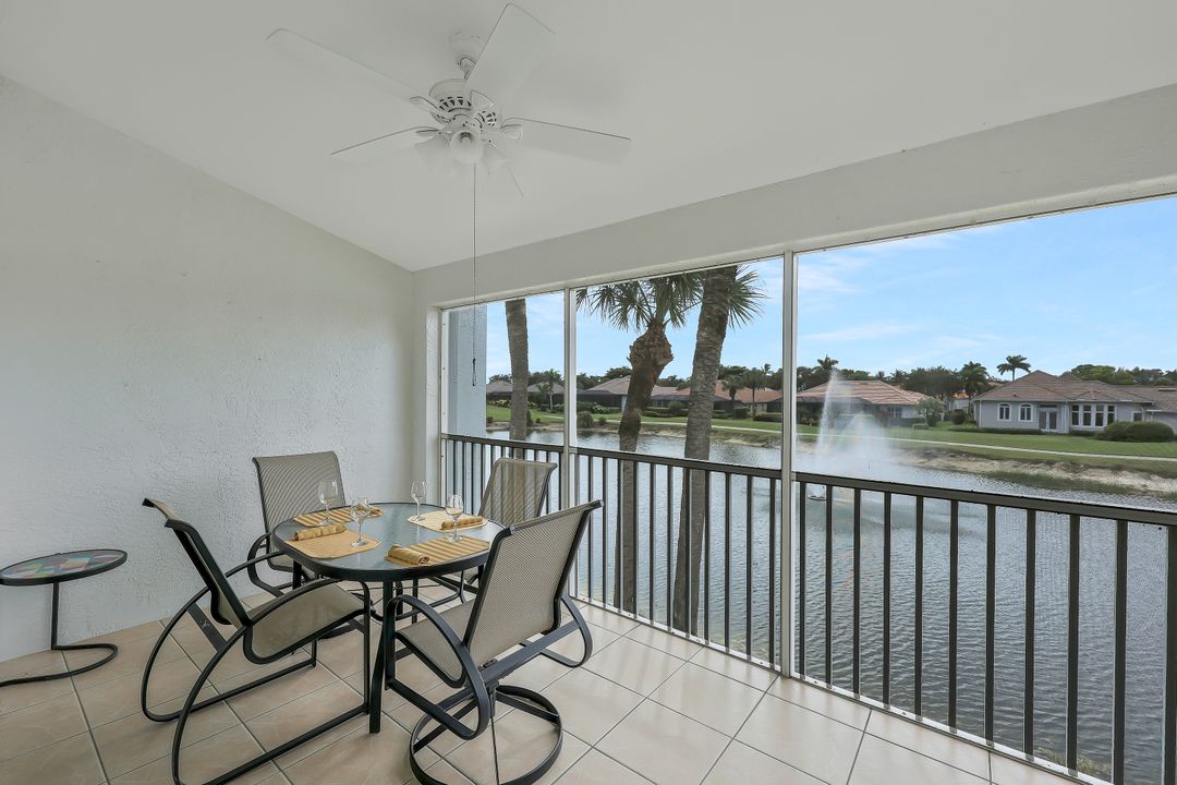 5963 Sand Wedge Ln #207, Naples, FL 34110