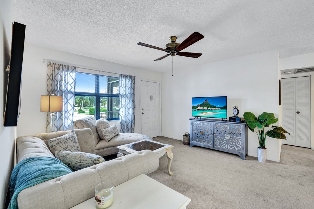 4357 27th Ct SW #204, Naples, FL 34116